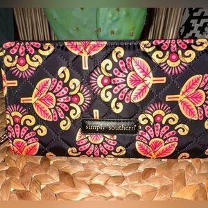 NWT Simply Southern Quilted Phone Wallet